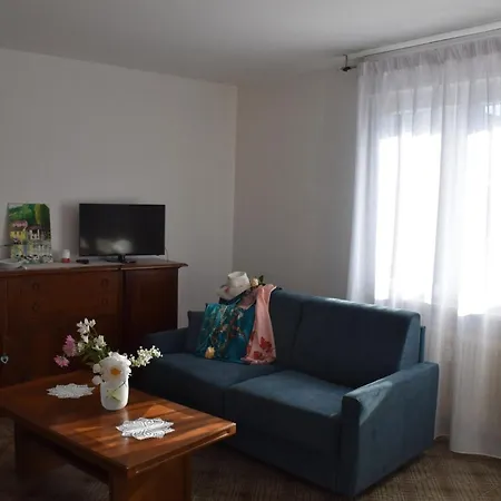Confine Apartmán *